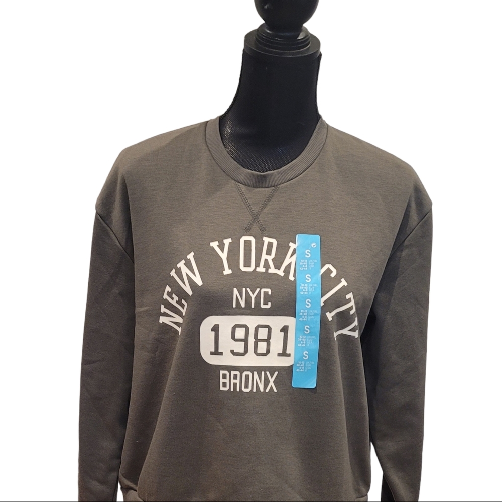 Primark Ladies Sweatshirt and Pant Set